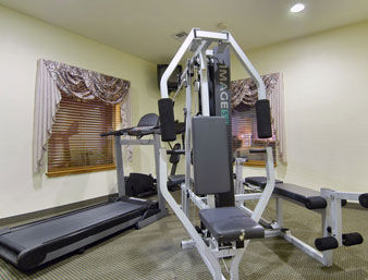 Howard Johnson Express Hotel